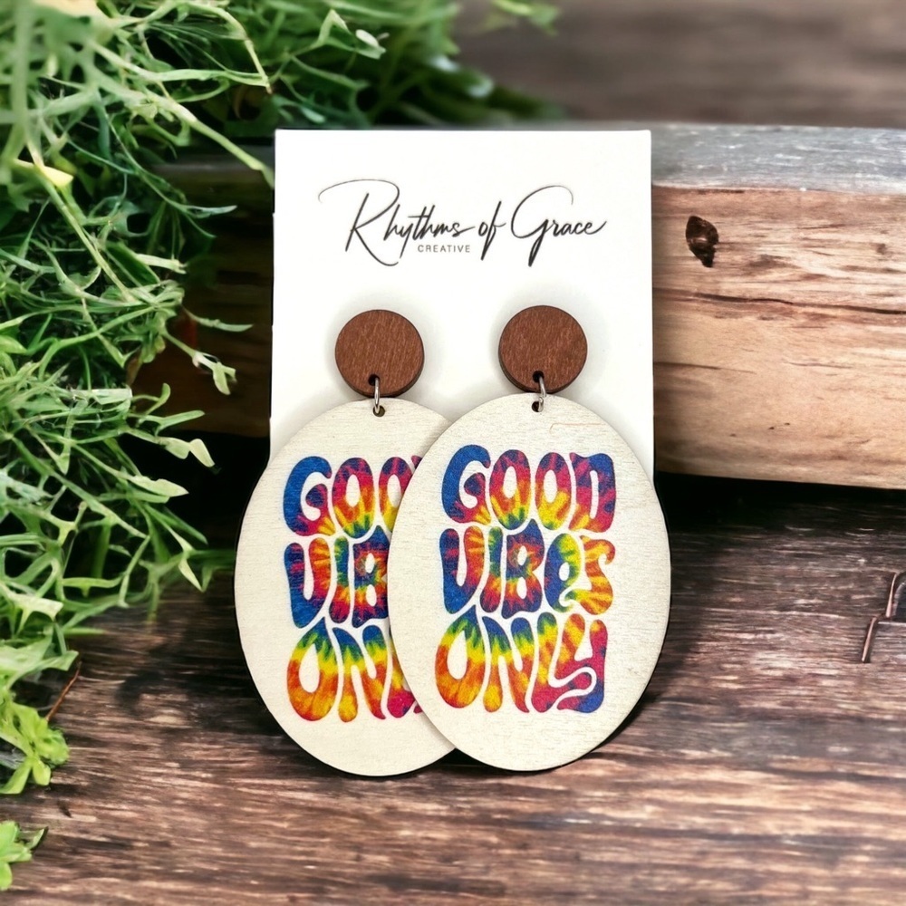 “Good Vibes Only” Rainbow Tie Dye Earrings - Brand New - Picture 1 of 6
